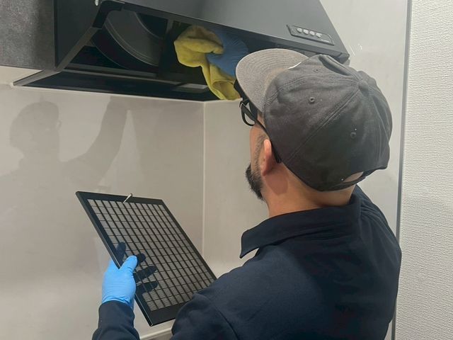 プロの技術でご満足いただけるように心を込めて作業いたします