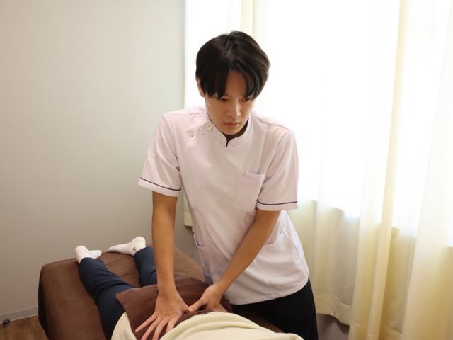 柔道整復師資格で安心！強押し対応も可能な専門施術！姿勢改善の筋トレ方法も教えます