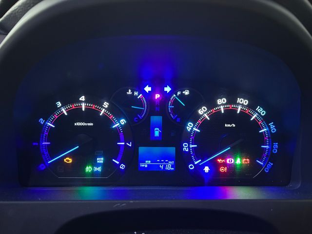 ウインカーをポジション化するリレーの取り付けです。