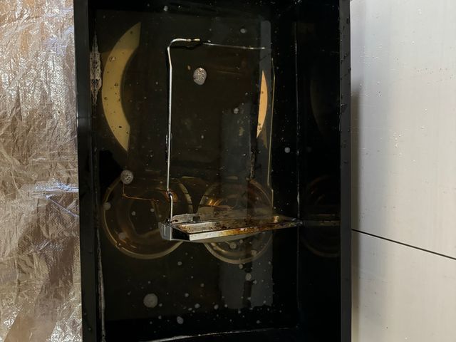 ベタベタ油は早めにお掃除を！その他水回りクリーニングと合わせるとさらにお得に！