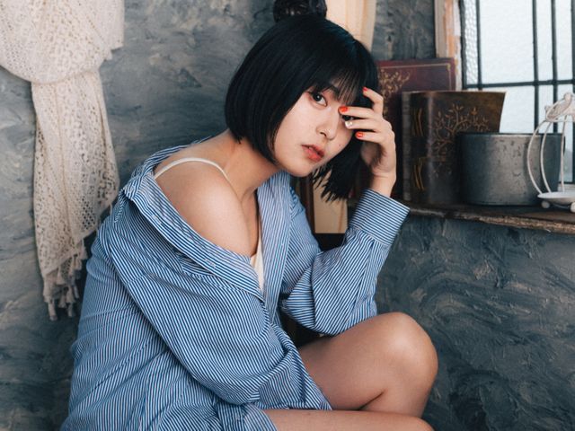 スタジオカメラマンがお好みの場所でプロフィールを撮影します♫