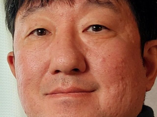 地域密着。外注なし。張替え保障付き。たくさんの商材からお好きなものを