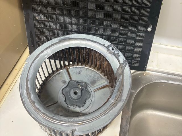 プロの技術でご満足いただけるように心を込めて作業いたします