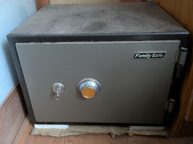 家庭用手提げ金庫鍵開け