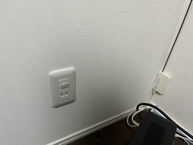 故障・焦げ・ガタつき対策！専門工事のコンセント交換！　お気軽にお問い合わせ下さい