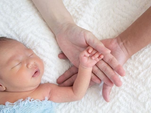 産まれてすぐにしか撮影できないニューボーンフォトを一生の宝物にしませんか？