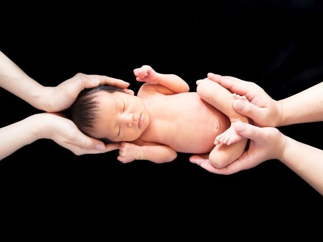 産まれてすぐにしか撮影できないニューボーンフォトを一生の宝物にしませんか？