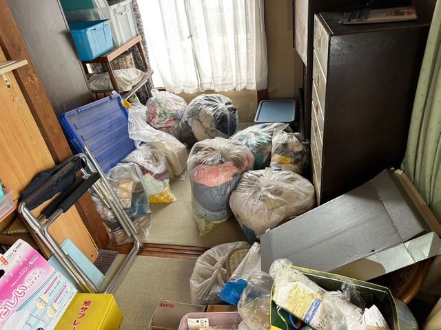 ◇ゴミ屋敷片付け◇2名以上でお伺い◇選別不要◇即日対応可能◇損害保険加入済みサービスの画像