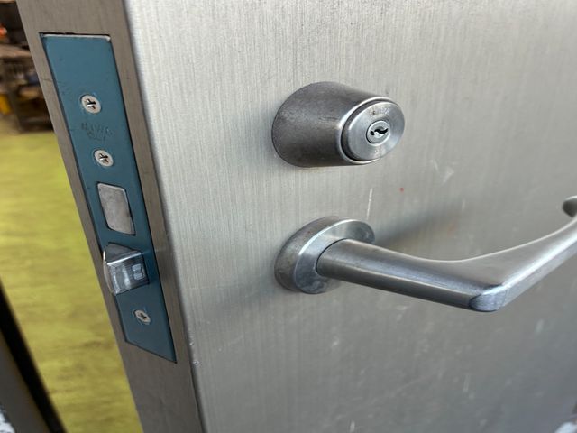 ドア・扉の建て付け修理