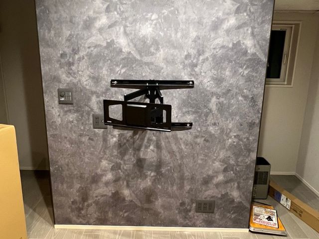 賃貸でも壁に穴を開けずに施工可能！夜間・早朝でも対応可能です！