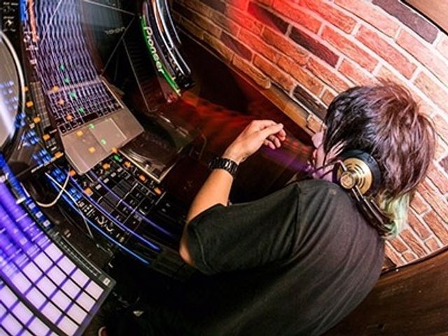 【40代から始めるDJ】DJの基礎からデビューまで完全サポートレッスン