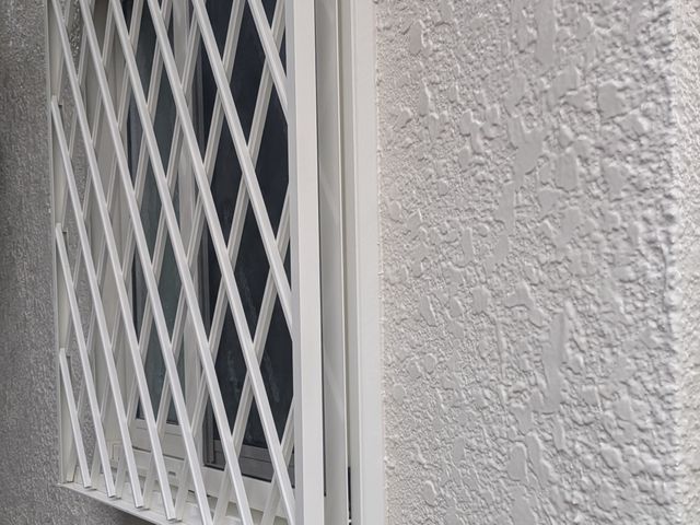 外壁、屋根塗装専門！お客様のご要望に合わせた提案、作業致します。サービスの画像