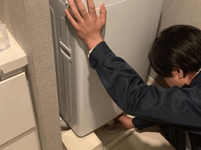 設置、取付、廃棄処分など格安でさせて頂きます。まずはお見積り頂けますと幸いです。