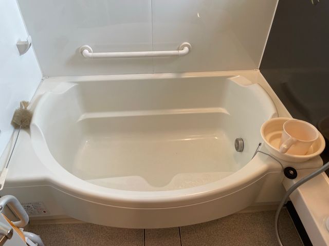 浴室を丁寧に徹底クリーニング！セット割引強化中！安心の損害保険加入済！