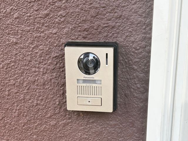 インターホーンの取付工事　電気工事士がお伺い致します