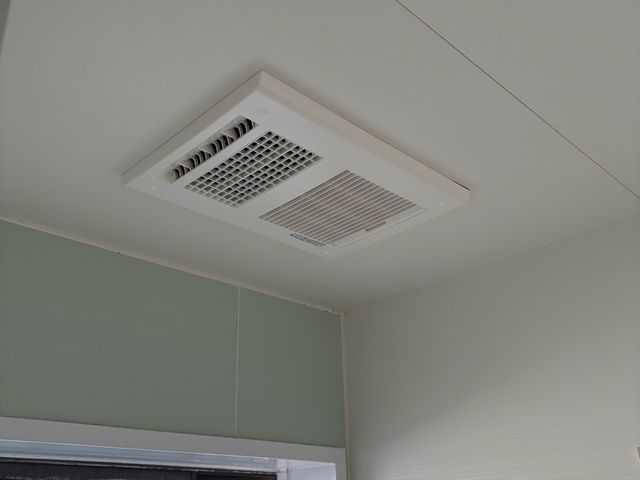 浴室乾燥機のことなら、お気軽にお問い合わせ下さい　女性スタッフ同行致します