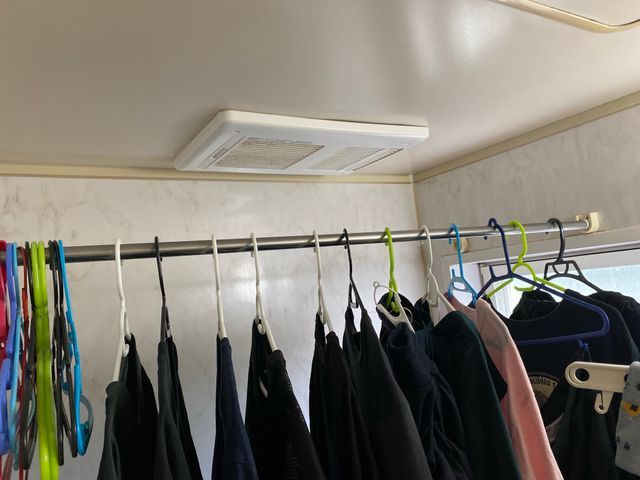 浴室乾燥機のことなら、お気軽にお問い合わせ下さい　換気扇からの浴室乾燥機交換