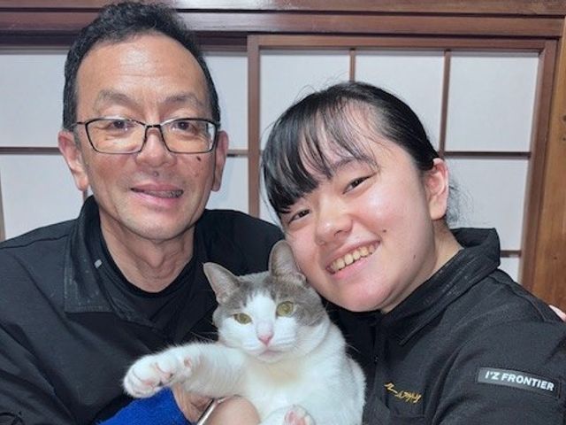 油汚れ落とします！私たち親子にお任せください！