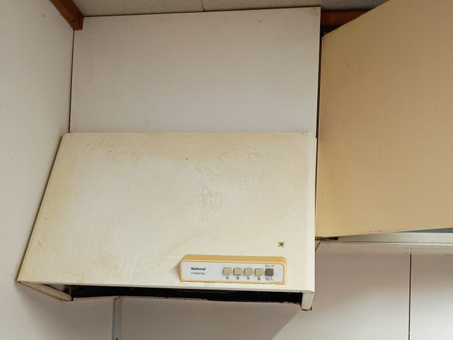 キッチン、換気扇　2点クリーニング