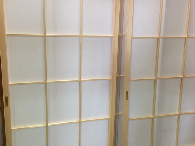 障子の張り替えはお任せください ガラス 桟もきれいに清掃いたします とりまつ畳株式会社の障子張替え くらしのマーケット