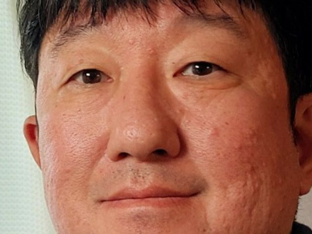 地域密着。外注なし。張替え保障付き。たくさんの商材からお好きなものを