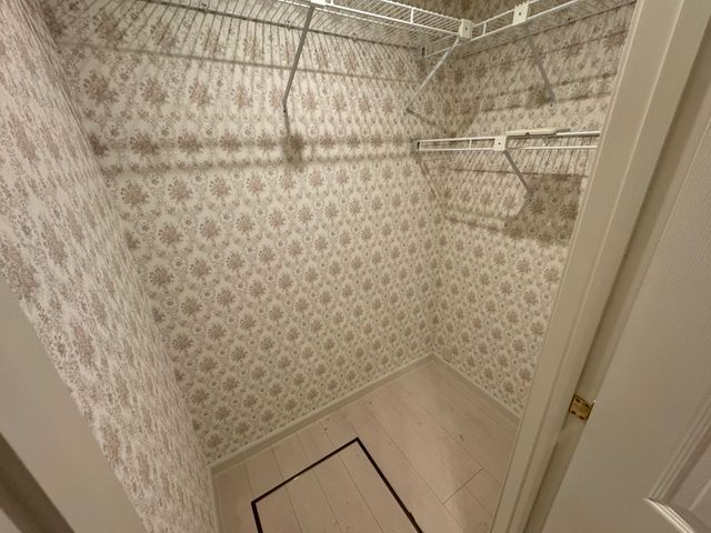 内装職人による壁紙（クロス）張替え｜補修もお任せサービスの画像