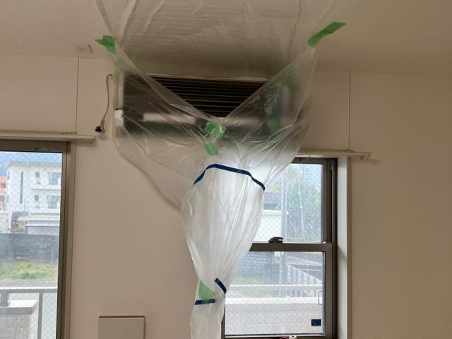 ルームエアコンのクリーニング