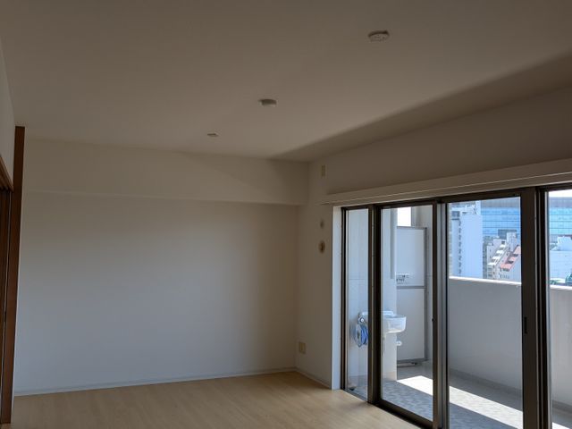 女性職人となりますので、女性の方も安心してご質問下さい。お見積りだけでもOKですサービスの画像