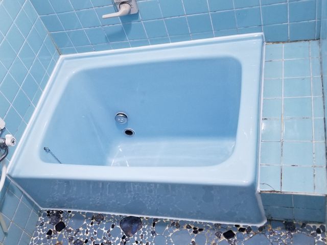 落ちない汚れやヒビ、割れに浴槽塗装