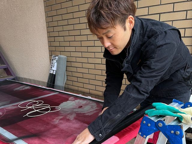 10月新出店◎経験豊富13年｜戸車交換提案◎賑やか３児のパパです◎