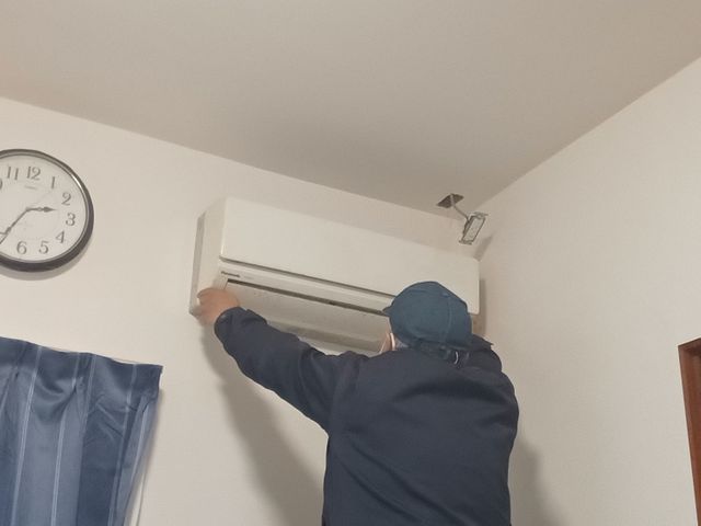 新品工事は3年保証付き！損害保険加入済みで安心・丁寧なエアコン取り付け