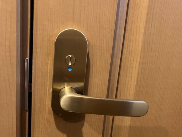 内装設計、施工の経験を活かした安心安全なドアノブ交換