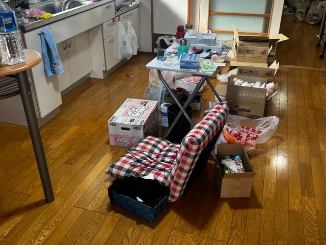 長崎市中園町で10年以上。一般廃棄物許可の店舗あり。お任せ下さい！！サービスの画像