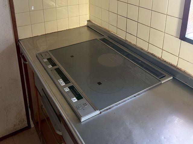 緊急対応可！キッチン回り（コンロ回り）駆けつけクリーニング