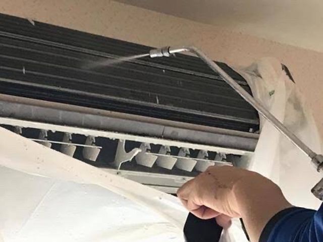 ピカピカ！エアコンクリーニング！★作業実績1000件超の当店にお任せを！