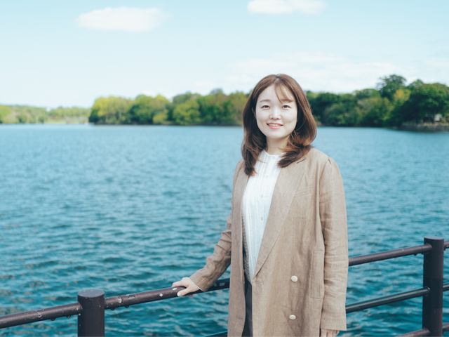 自然光を活かしたプロフィール写真で魅力を最大限に引き出します