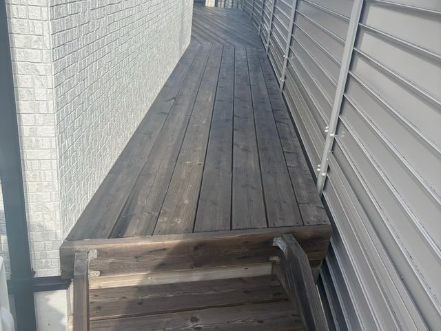 ウッドデッキの塗装