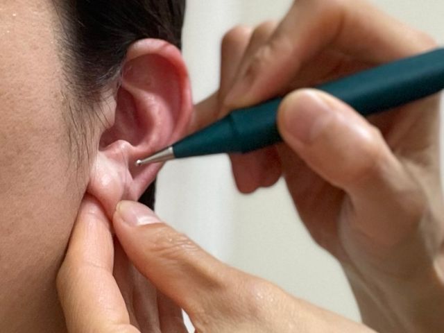 整体と耳ツボ同時に施術して根本改善しませんか？オススメは整体60分耳ツボ30分！