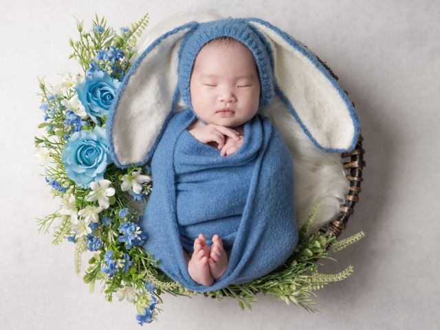 【2時間・交通費込み・1万円】おくるみ3着・75カット｜保育士夫婦の撮影