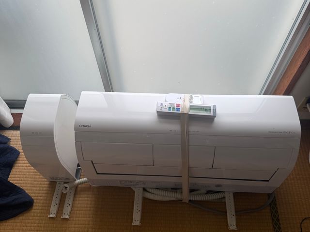 エアコン取り外しお任せ下さい！！処分◎ 電圧切り替え、コンセント交換◎ パテ埋◎