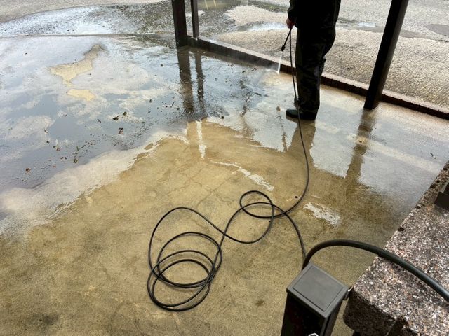 駐車場の高圧洗浄