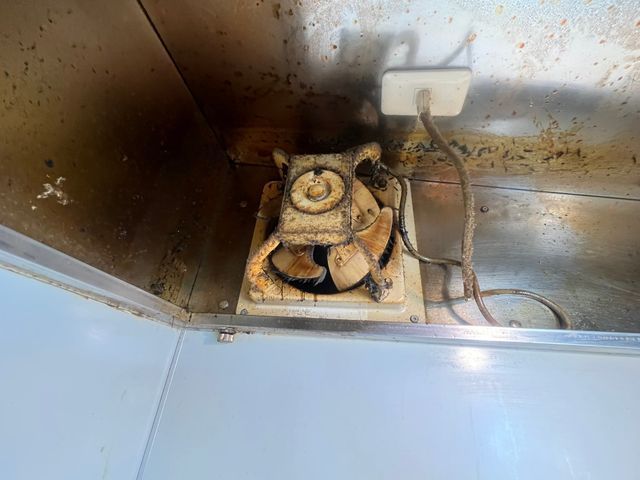 夜間・早朝対応可◎細部まで徹底クリーニング！汚れ具合や劣化具合で臨機応変に対応◎