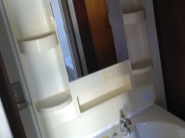 洗面台上部のリフォーム