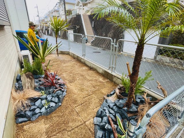 庭園管理士、夫婦で植木屋を営んでおります。お庭のご相談承ります。