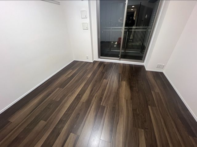 床の張り替えは内装のプロにお任せください