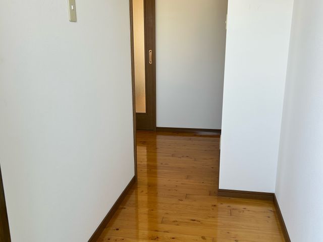 毎日の掃除では落としきれないガンコな汚れ、プロの技でスッキリ解決しませんか？