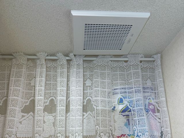 トイレの換気扇の交換、修理！クリーニングも可能です♪
