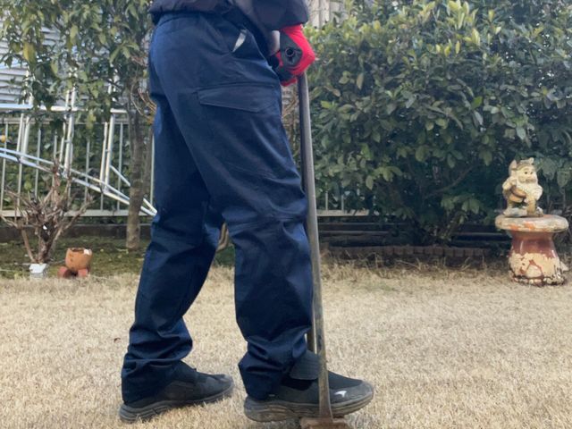 経験10年以上、2級造園施工管理技士による芝生エアレーション　施肥サービスします