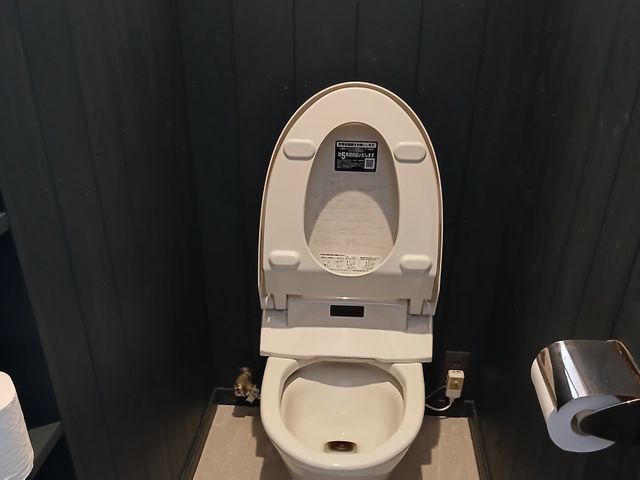 ピカピカトイレ丸ごとお掃除。本年度は完売致しました。またの機会ご利用下さい。