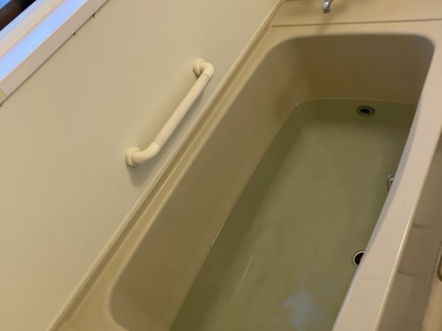 風呂釜配管の皮脂汚れ、無数の菌を独自の洗浄技術と除菌仕上げで隅々まできれいに！